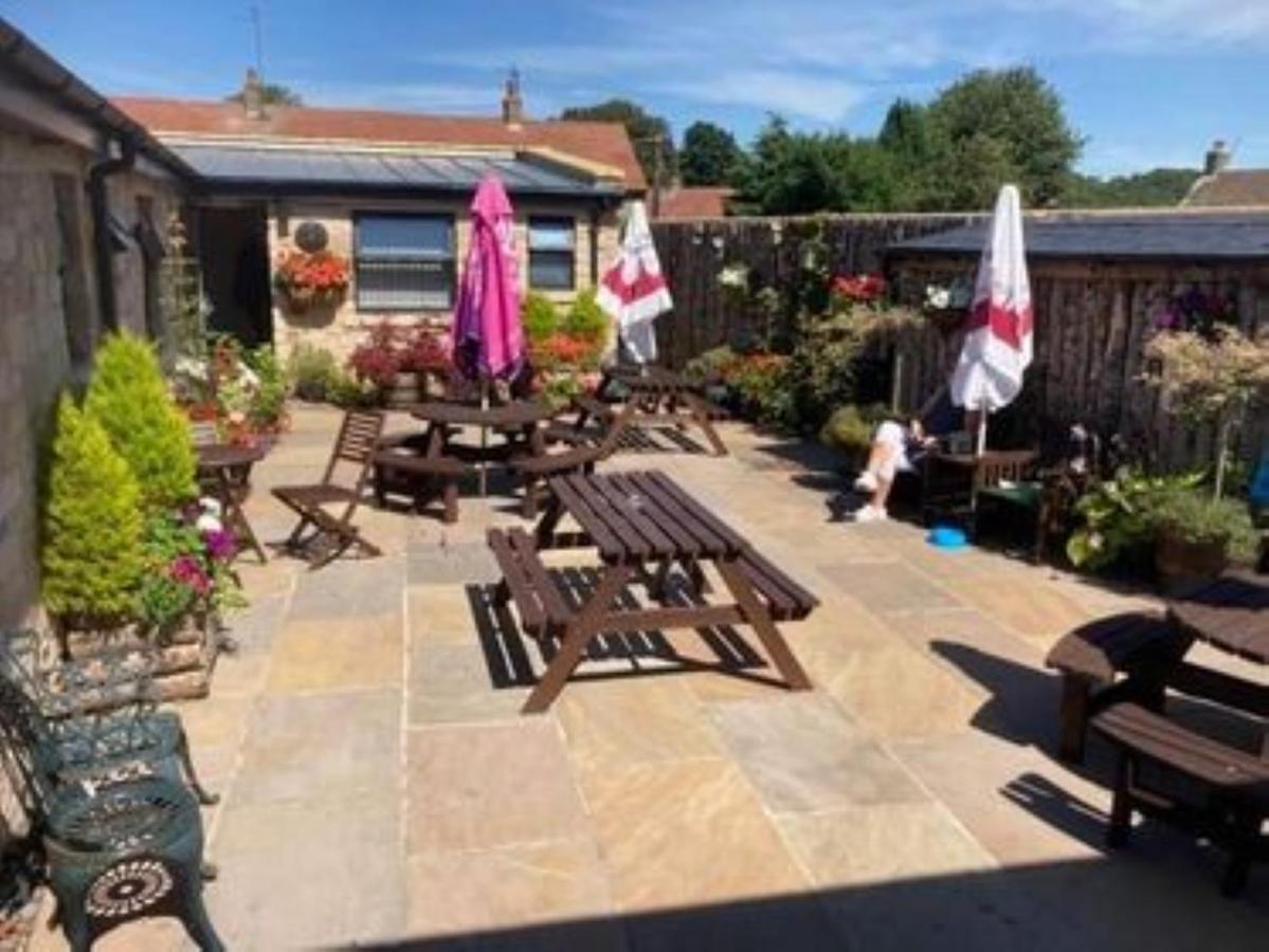 Bed and Breakfast The Masons Arms Norham Экстерьер фото