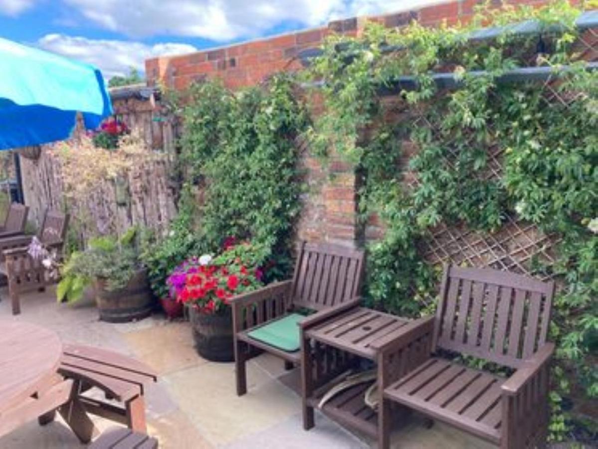 Bed and Breakfast The Masons Arms Norham Экстерьер фото