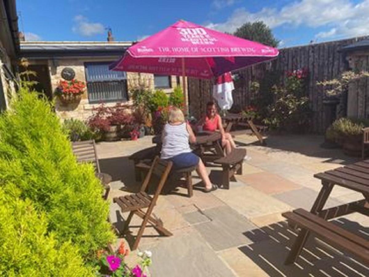 Bed and Breakfast The Masons Arms Norham Экстерьер фото